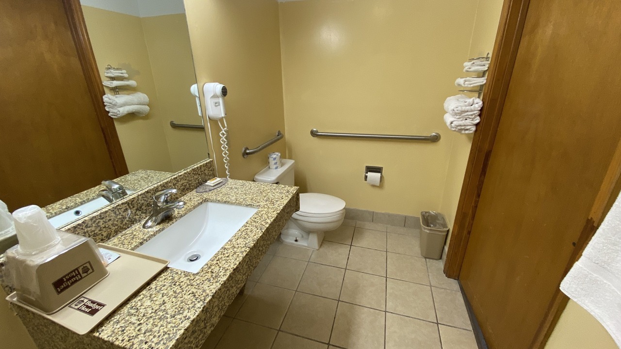 Photo of Bathroom in Baxley