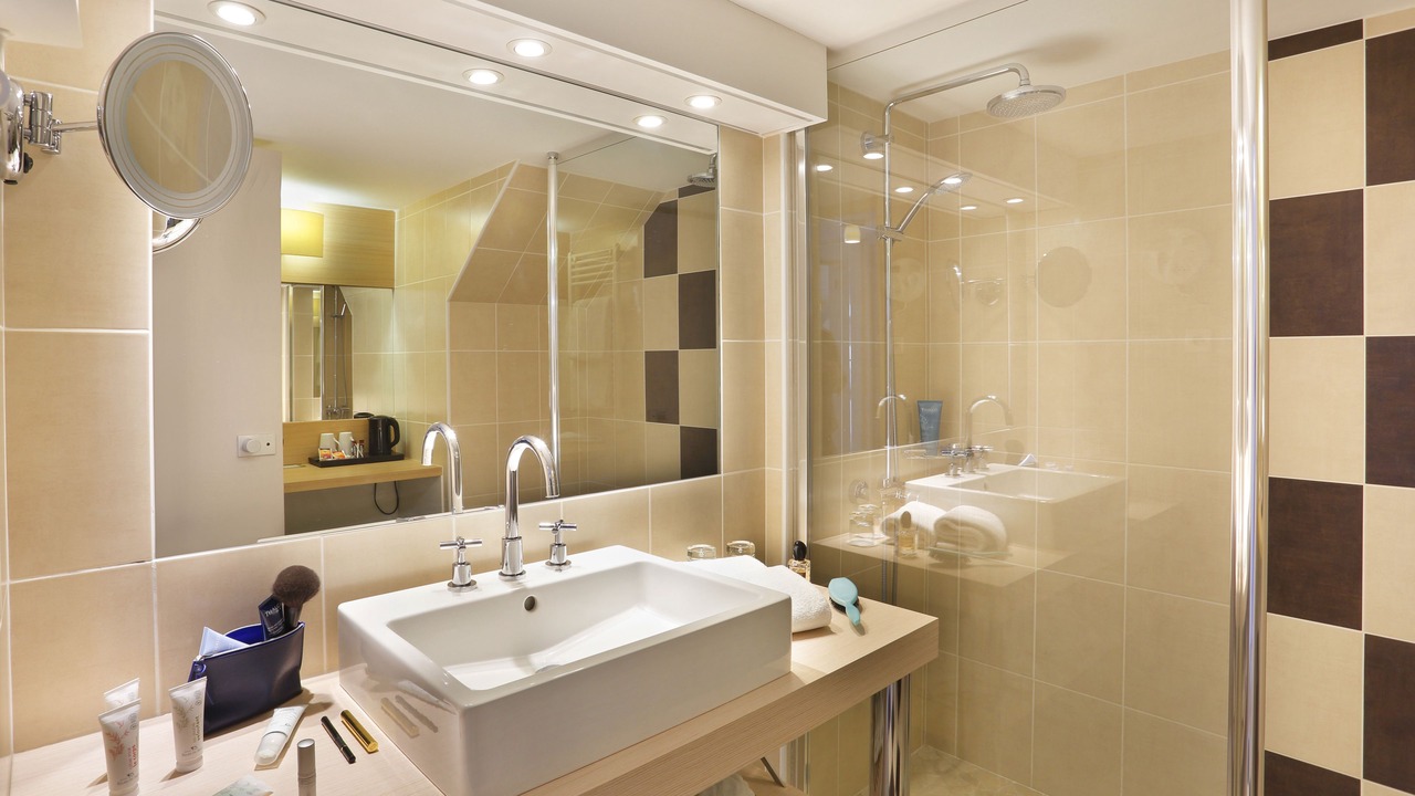 Photo of Bathroom in Saint-Jean-d'Ardieres