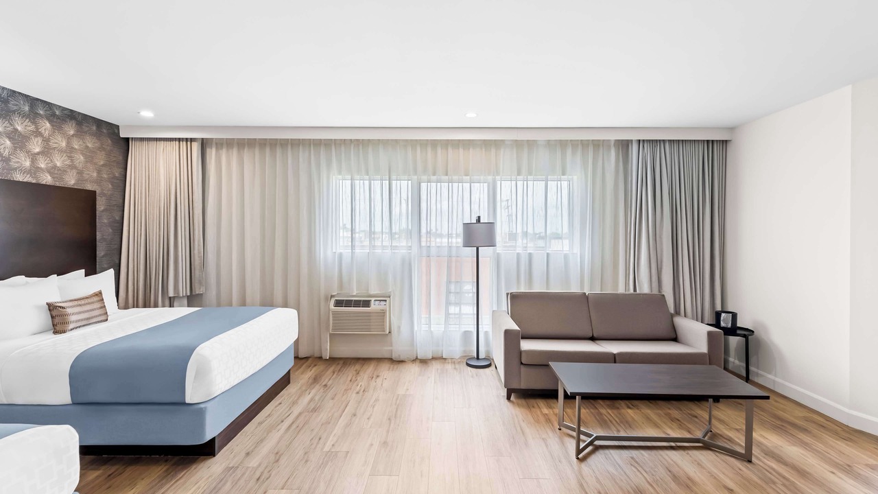 Photo of Bedroom in Pointe-aux-Trembles