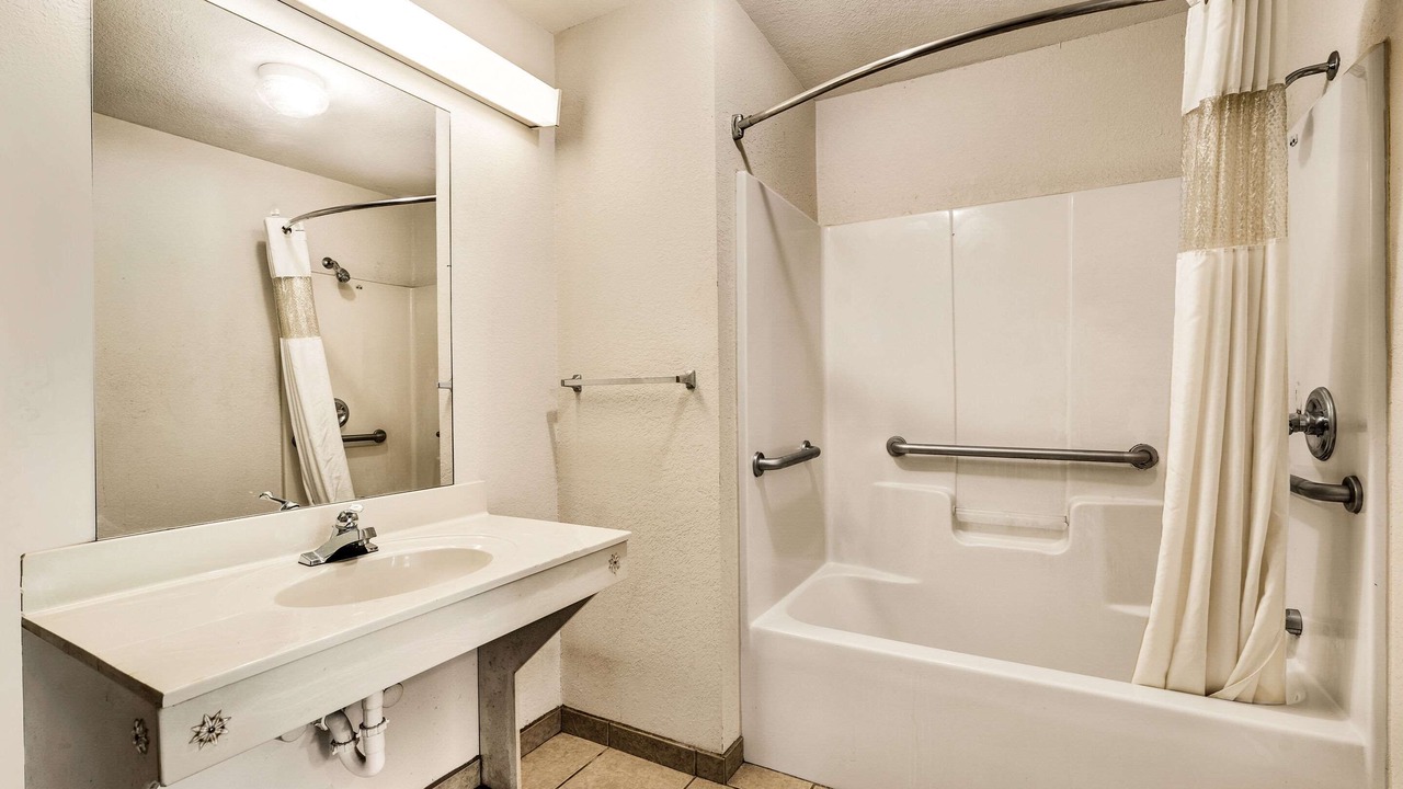 Photo of Bathroom in Sandersville
