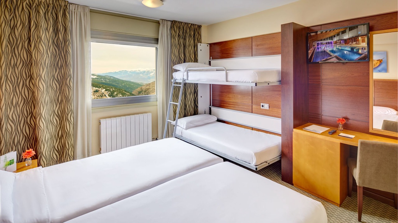 Photo of Bedroom in Toses