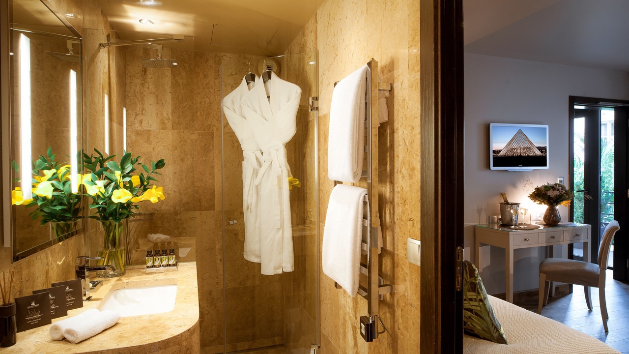 Photo of Bathroom in Batignolles