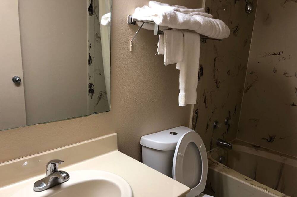 Photo of Bathroom in Pine Bluff