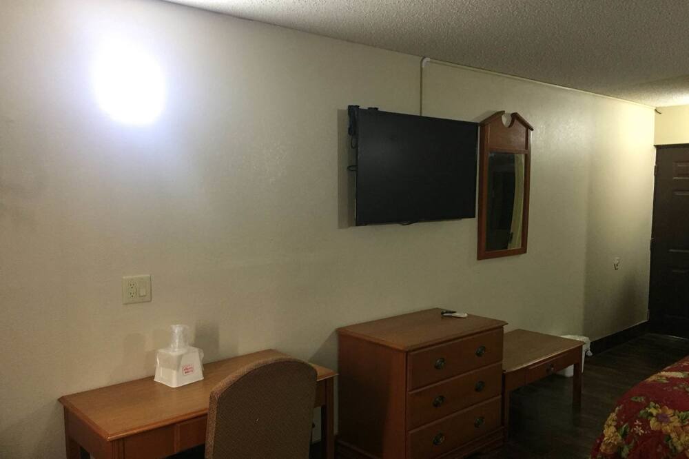 Photo of Bedroom in Pine Bluff