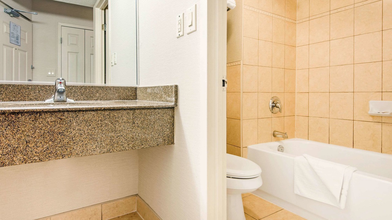 Photo of Bathroom in Fallsview