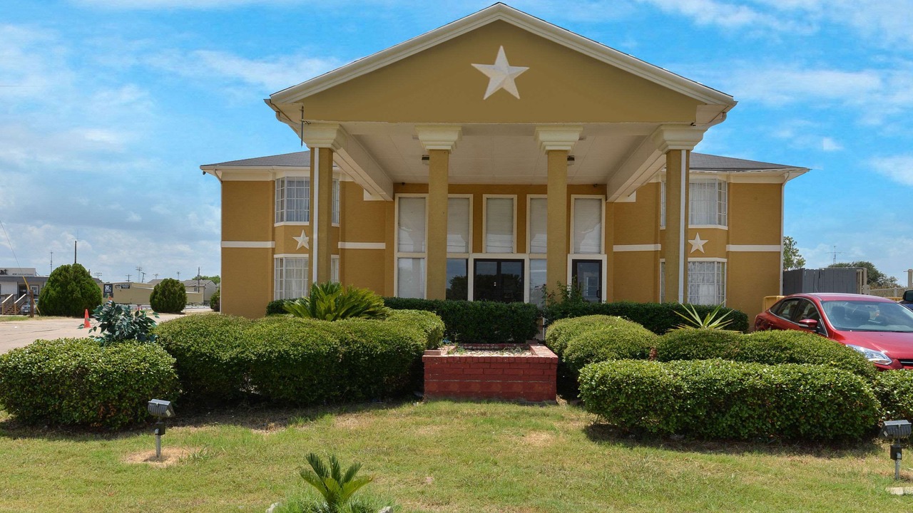 Photo of Outdoor in Gonzales