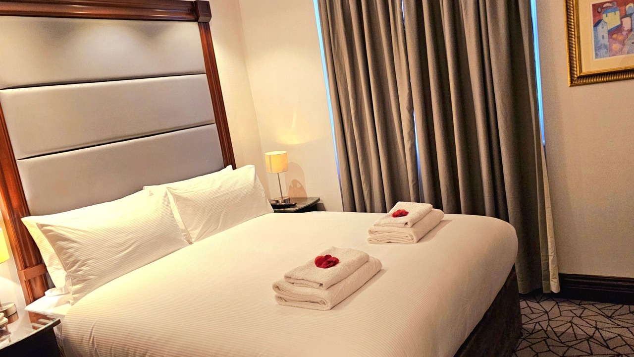 Photo of Bedroom in Lancaster Gate