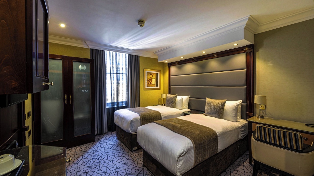 Photo of Bedroom in Lancaster Gate