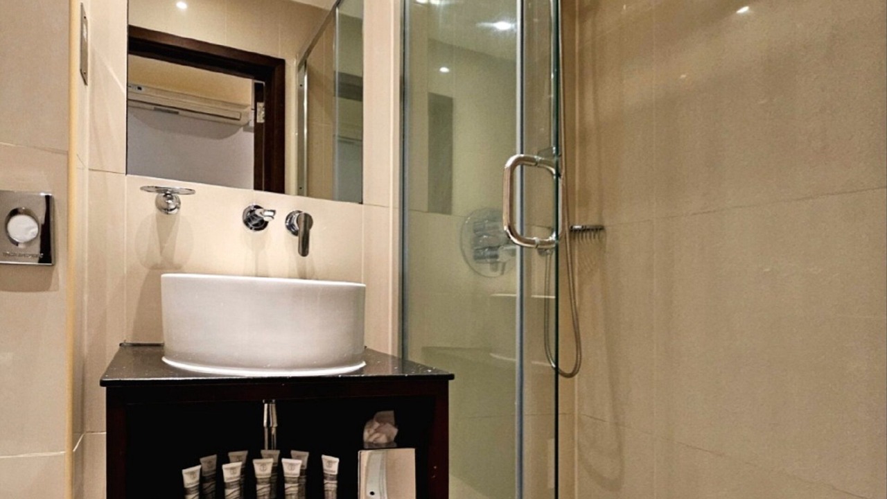 Photo of Bedroom in Lancaster Gate