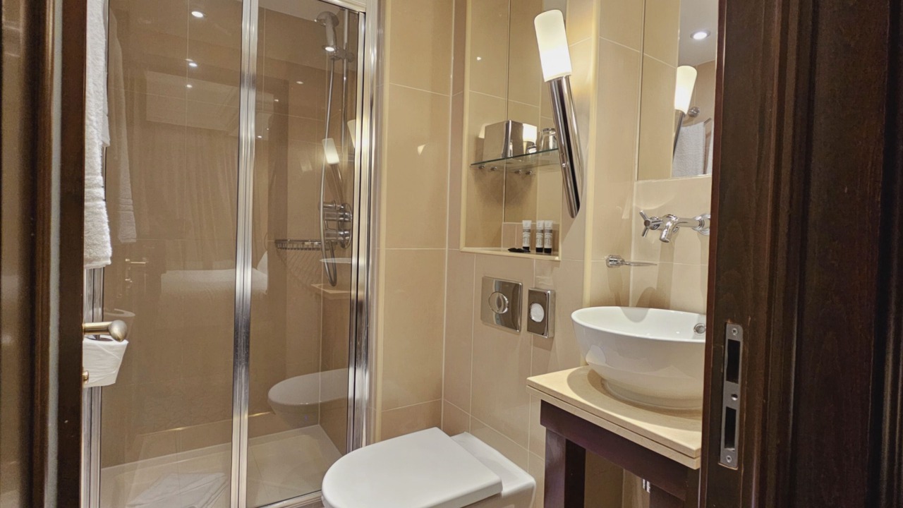 Photo of Bathroom in Lancaster Gate
