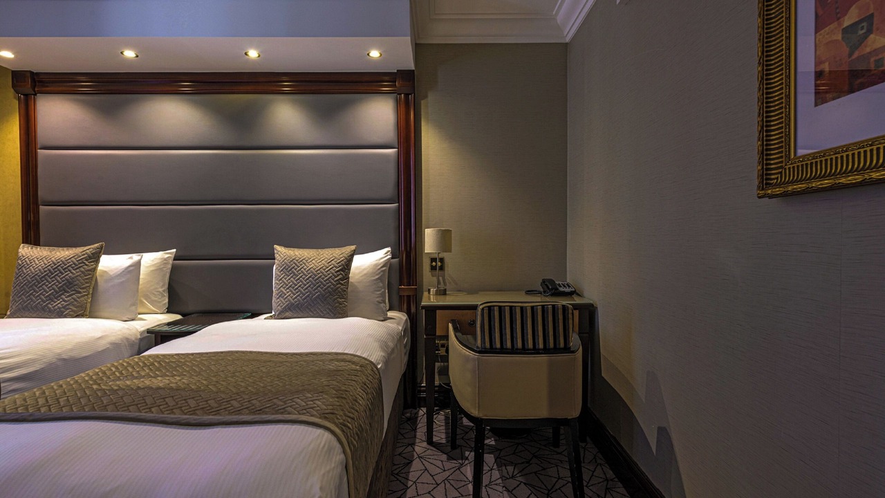 Photo of Bedroom in Lancaster Gate