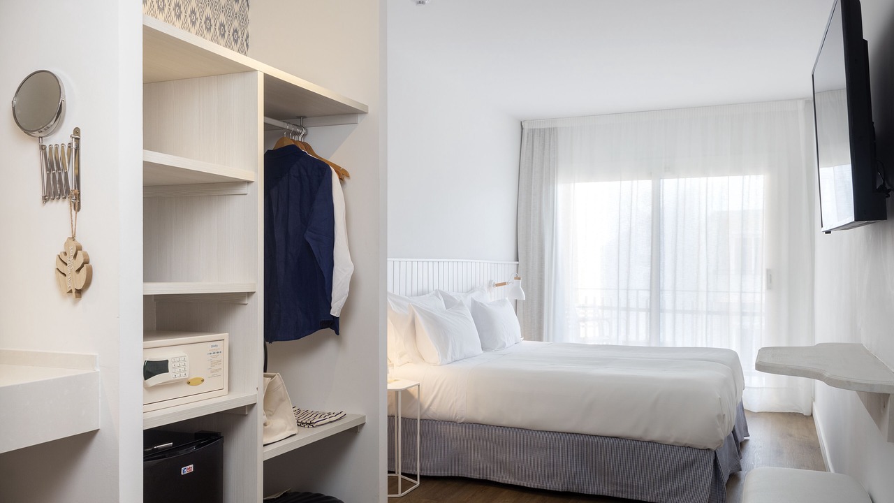 Photo of Bedroom in Lloret Town Center