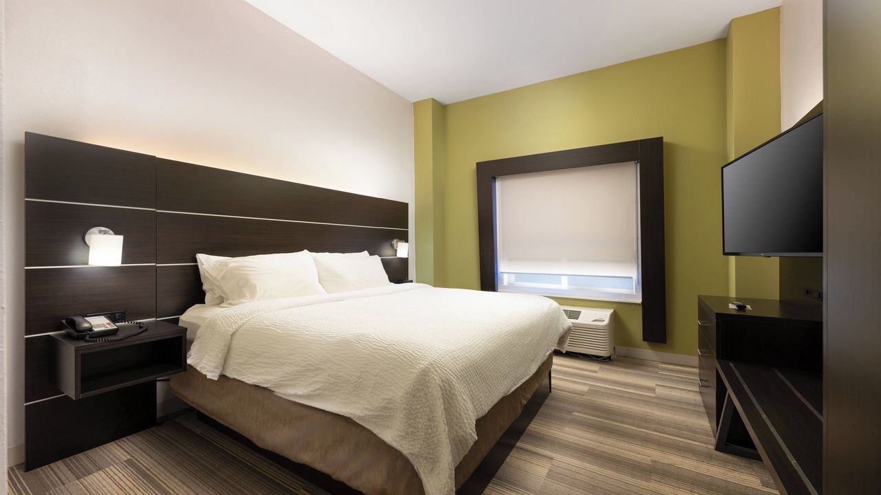 Photo of Bedroom in Lupton City