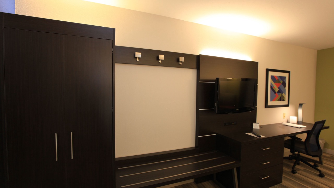 Photo of Bedroom in Lupton City