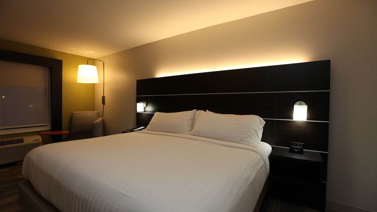 Photo of Bedroom in Lupton City