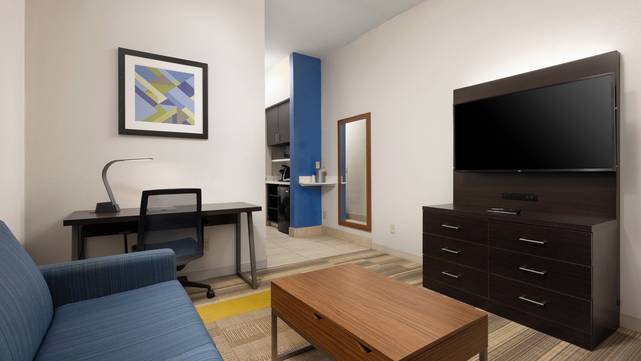 Photo of Bedroom in Lupton City