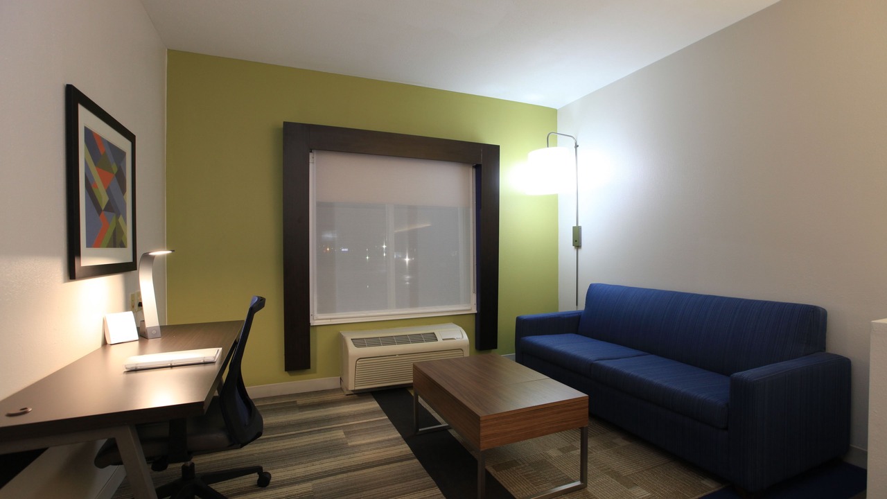 Photo of Bedroom in Lupton City