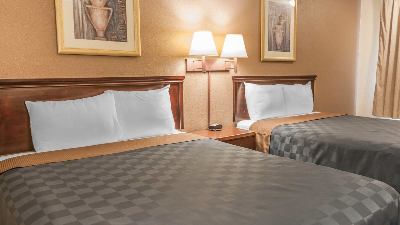 Photo of Bedroom in Cloverdale