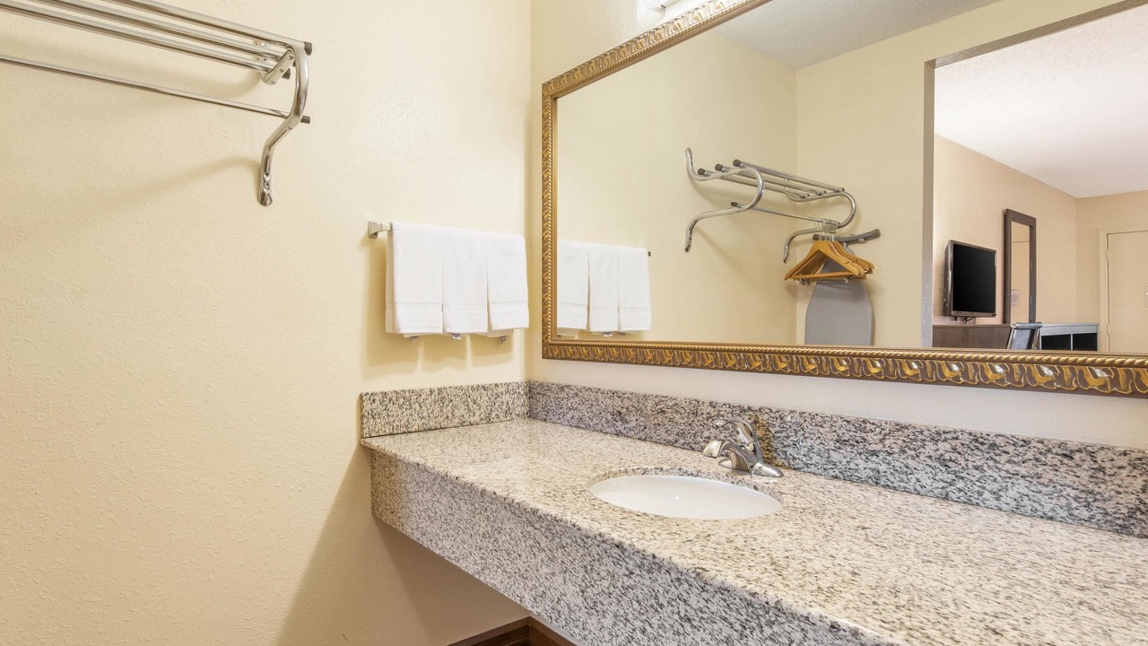 Photo of Bathroom in Cloverdale