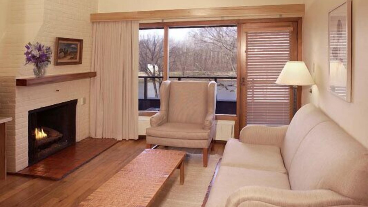Photo of Livingroom in New Harmony