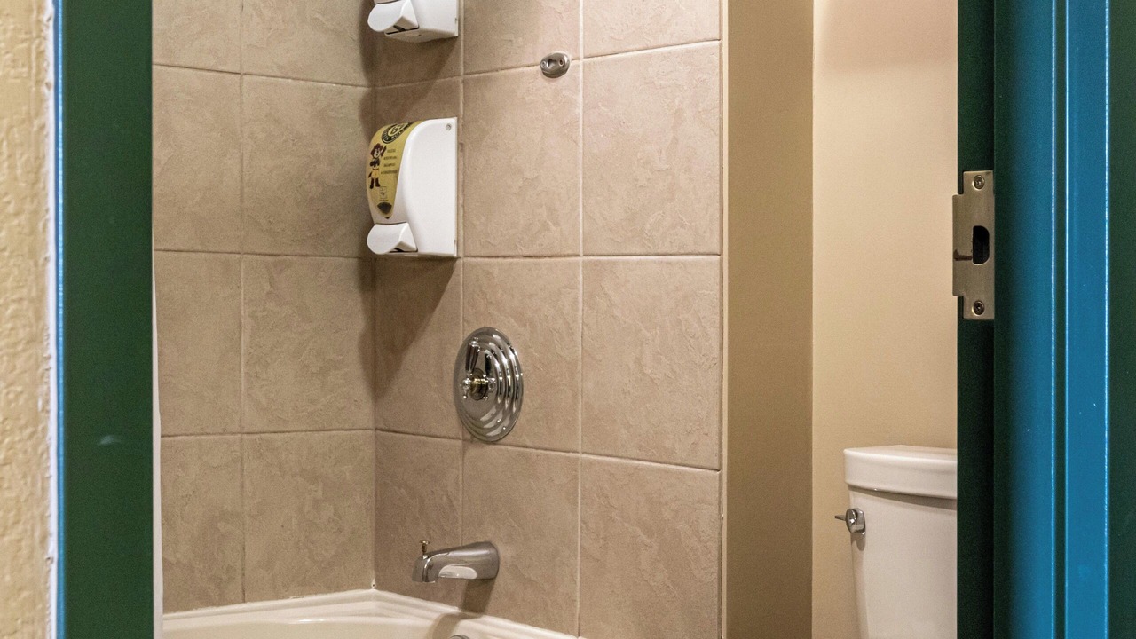 Photo of Bathroom in Niagara Falls