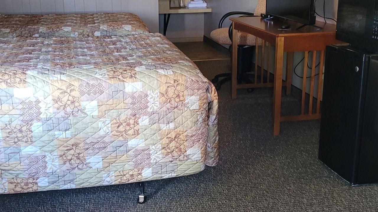 Photo of Bedroom in Northeast Entrance Badlands