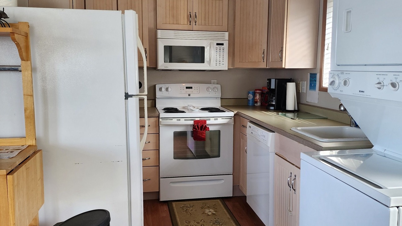 Photo of Kitchen in Coos Bay