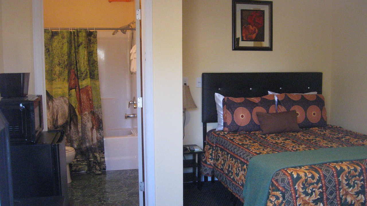 Photo of Bedroom in Lovell