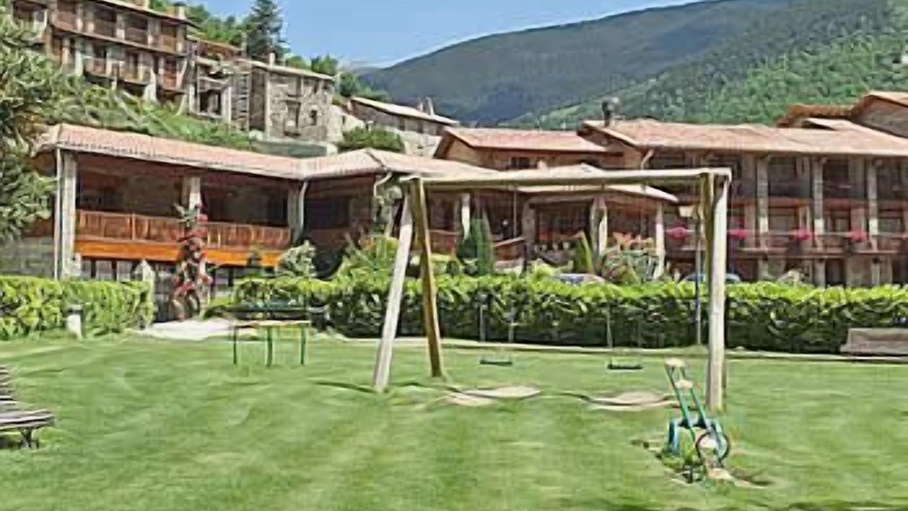 Photo of Outdoor in Setcases