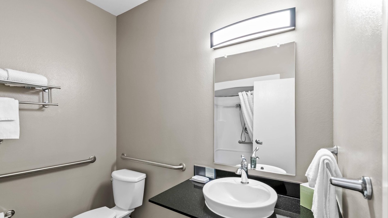 Photo of Bedroom in Grand Island