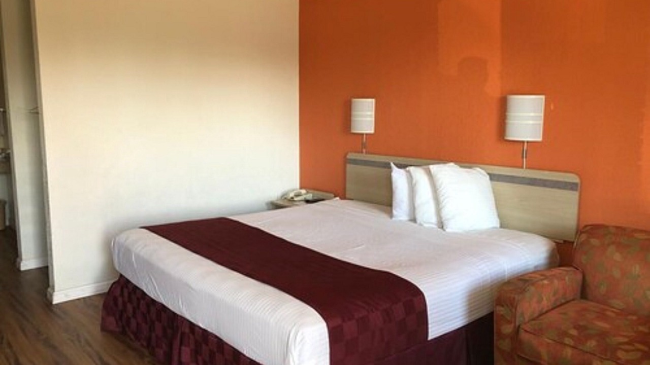 Photo of Bedroom in West Helena