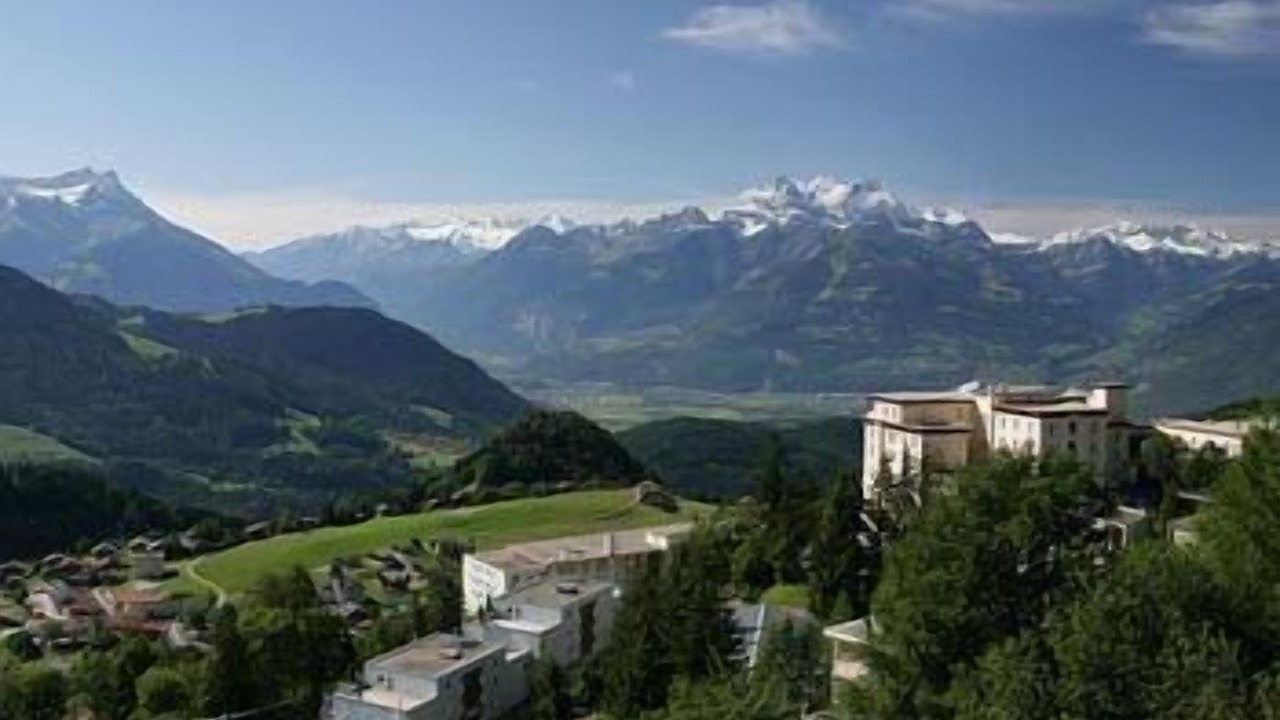 Photo of Others in Leysin