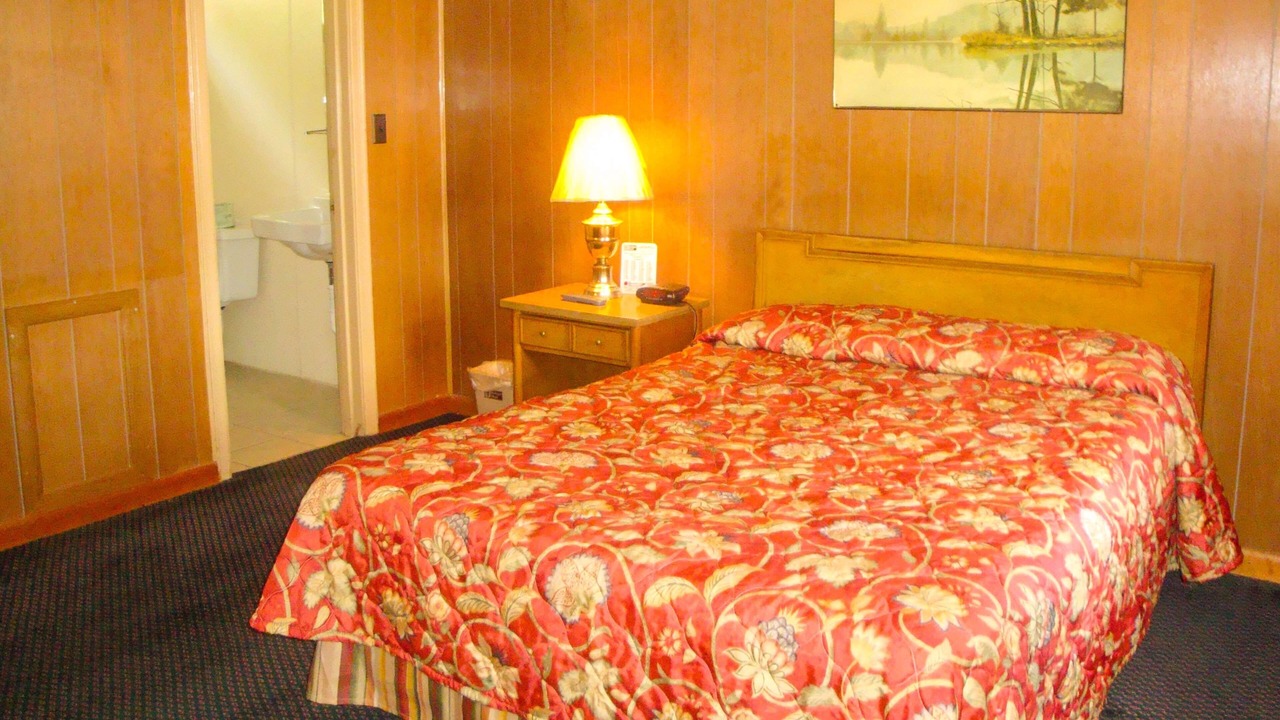 Photo of Bedroom in Junction City