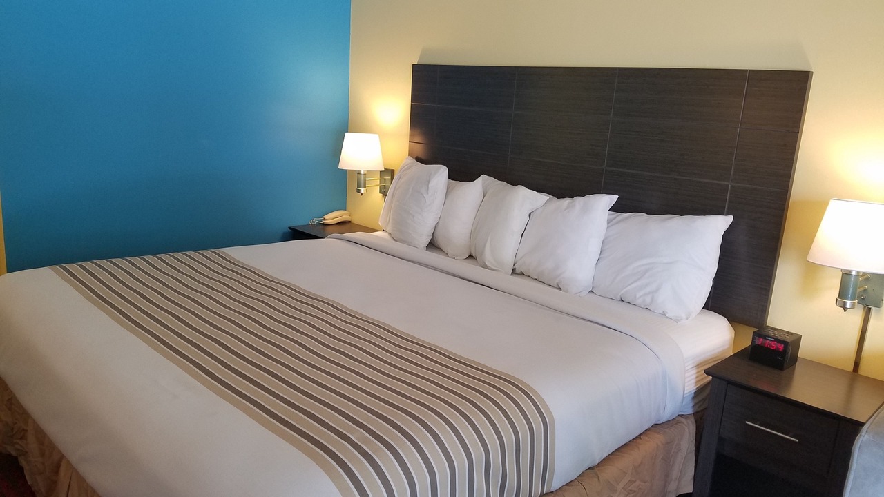 Photo of Bedroom in Warm Springs