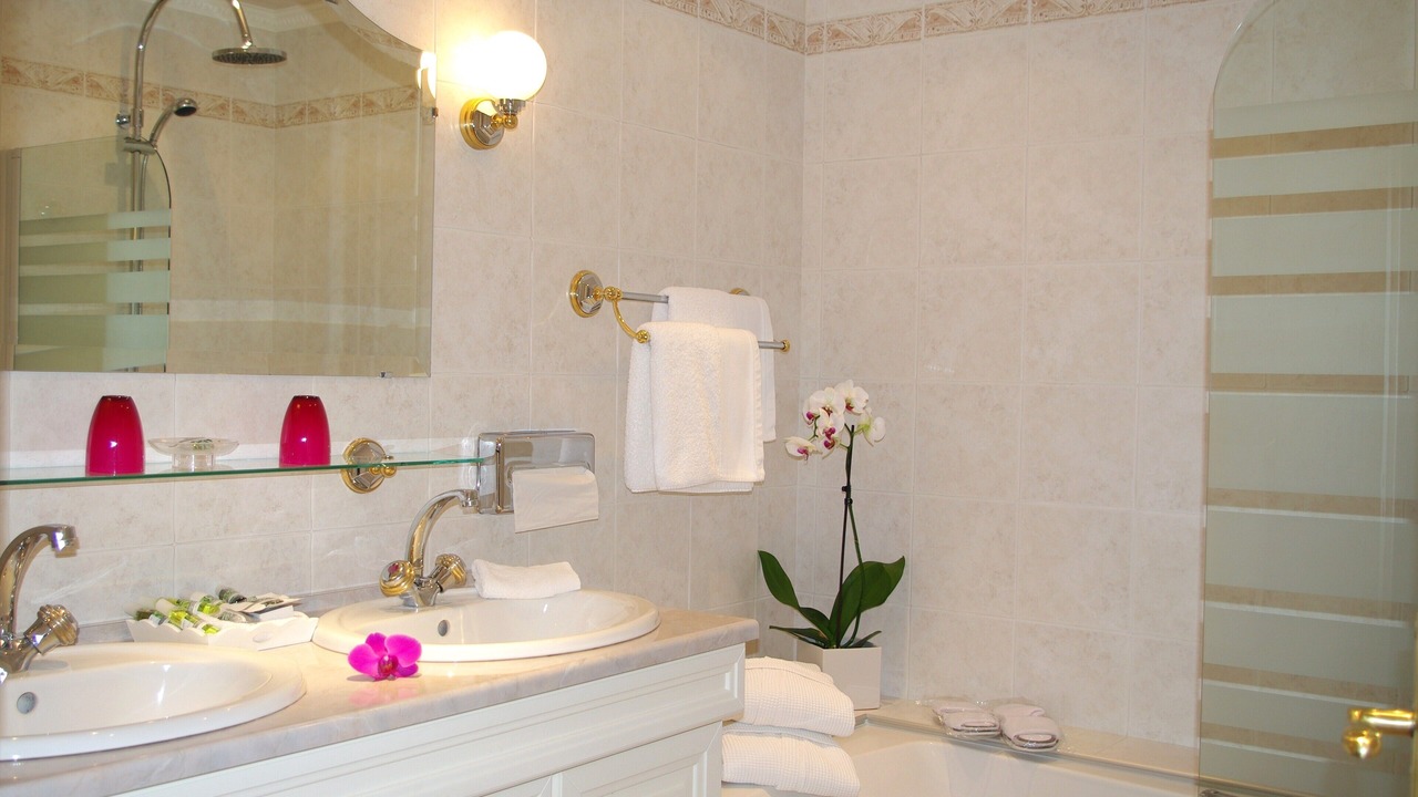 Photo of Bathroom in Moelan-sur-Mer