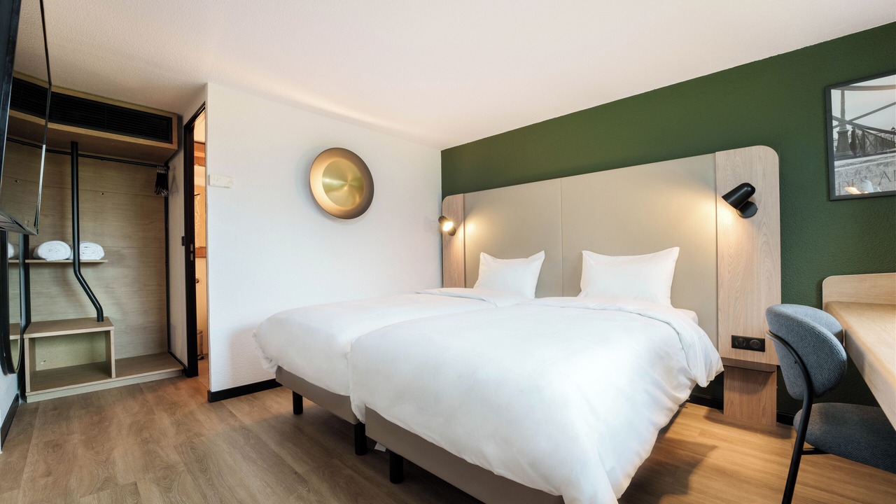 Photo of Bedroom in Taverny