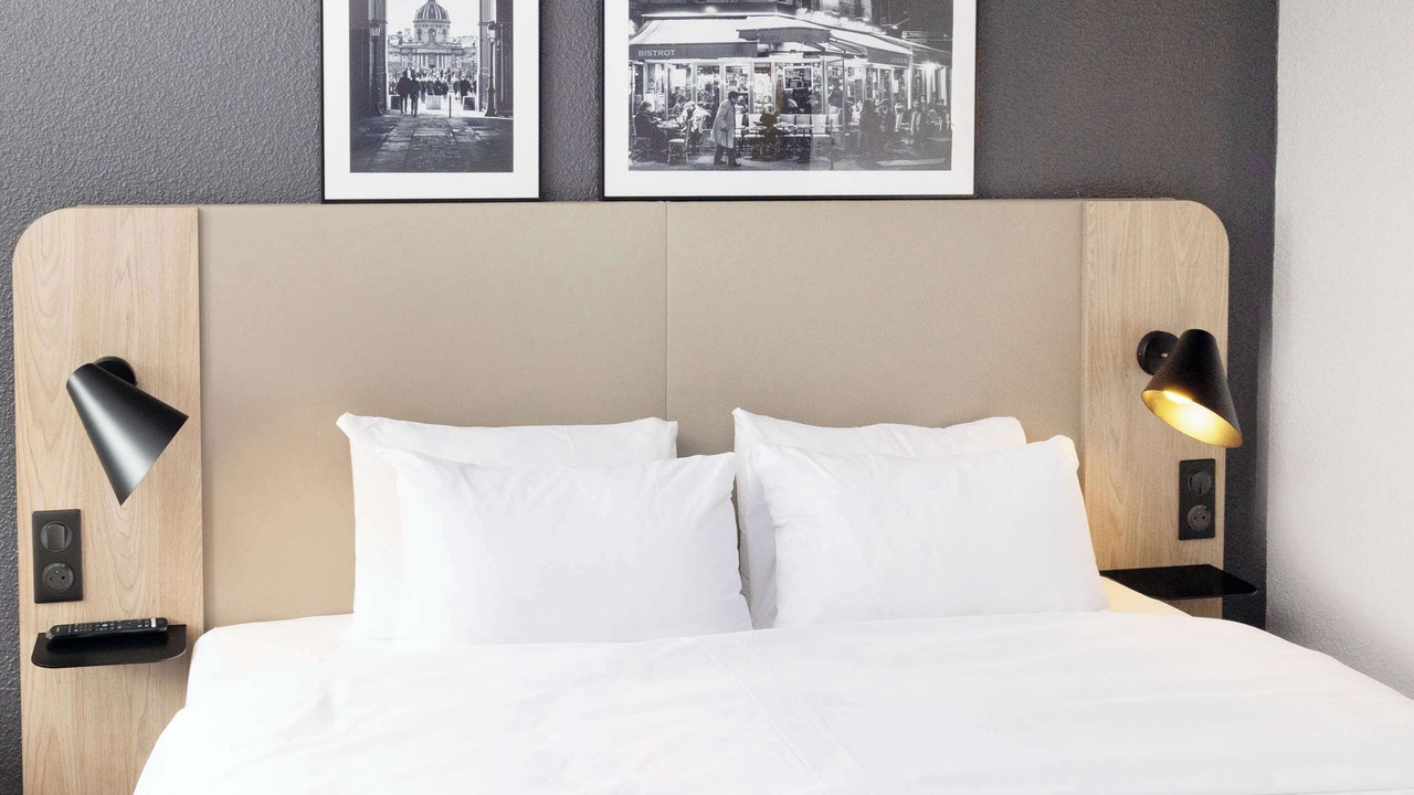 Photo of Bedroom in Taverny