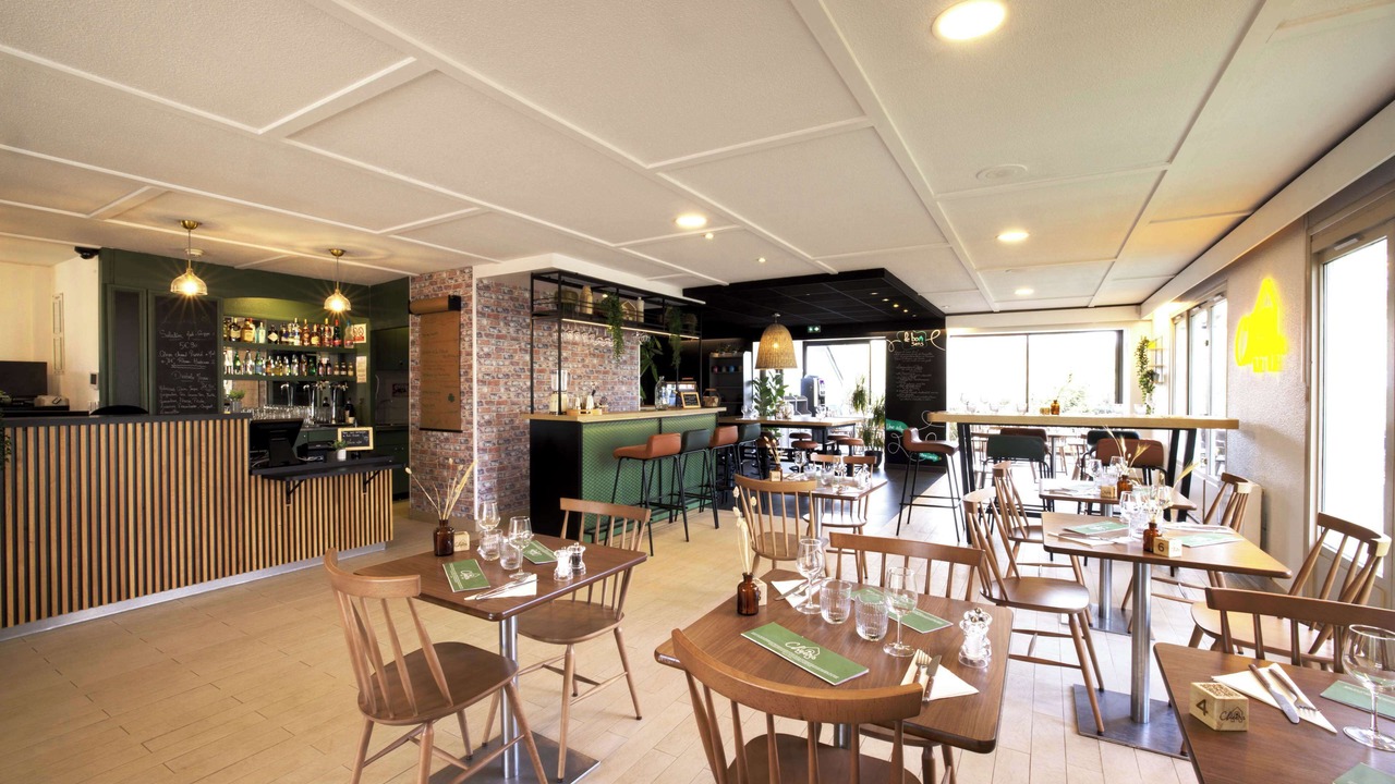 Photo of Others in Taverny