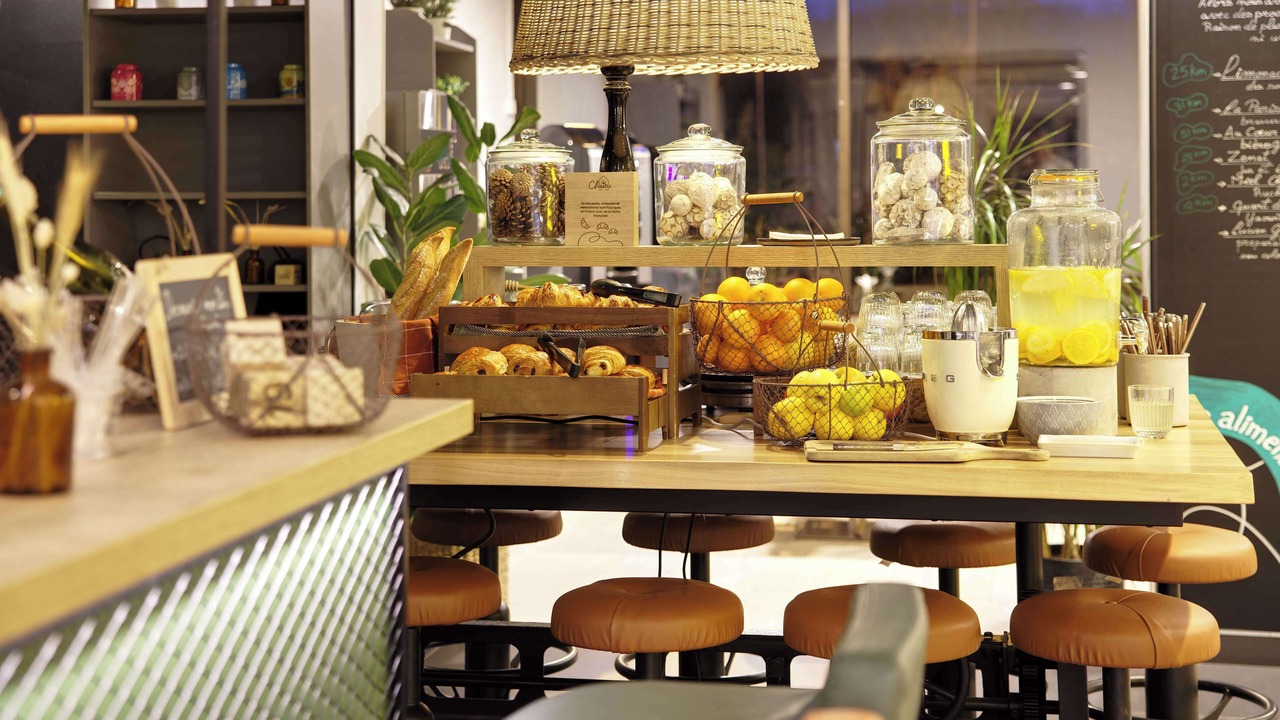 Photo of Others in Taverny