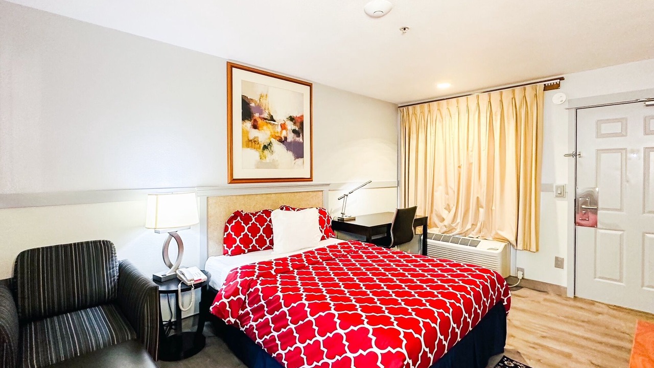 Photo of Bedroom in Westminster Triangle