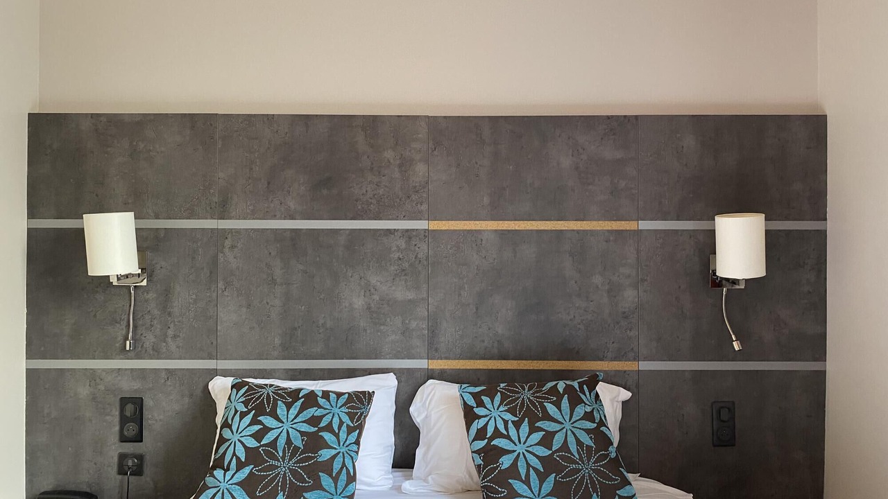 Photo of Bedroom in Republique–Point-du-Jour