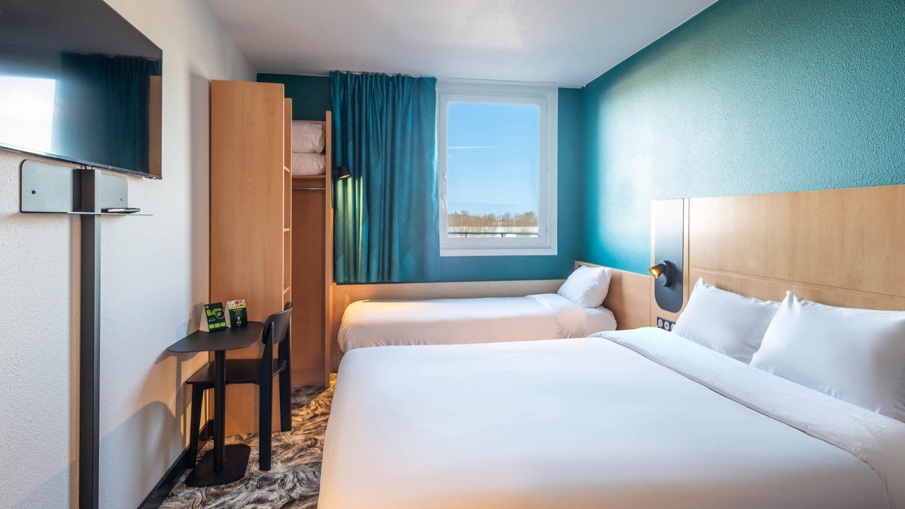 Photo of Bedroom in Calais Frethun