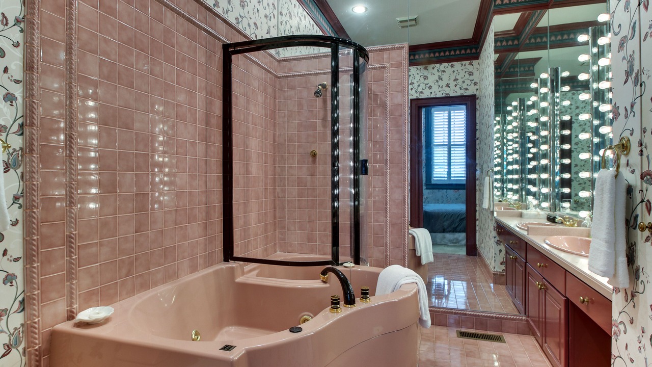 Photo of Bathroom in Fort Madison