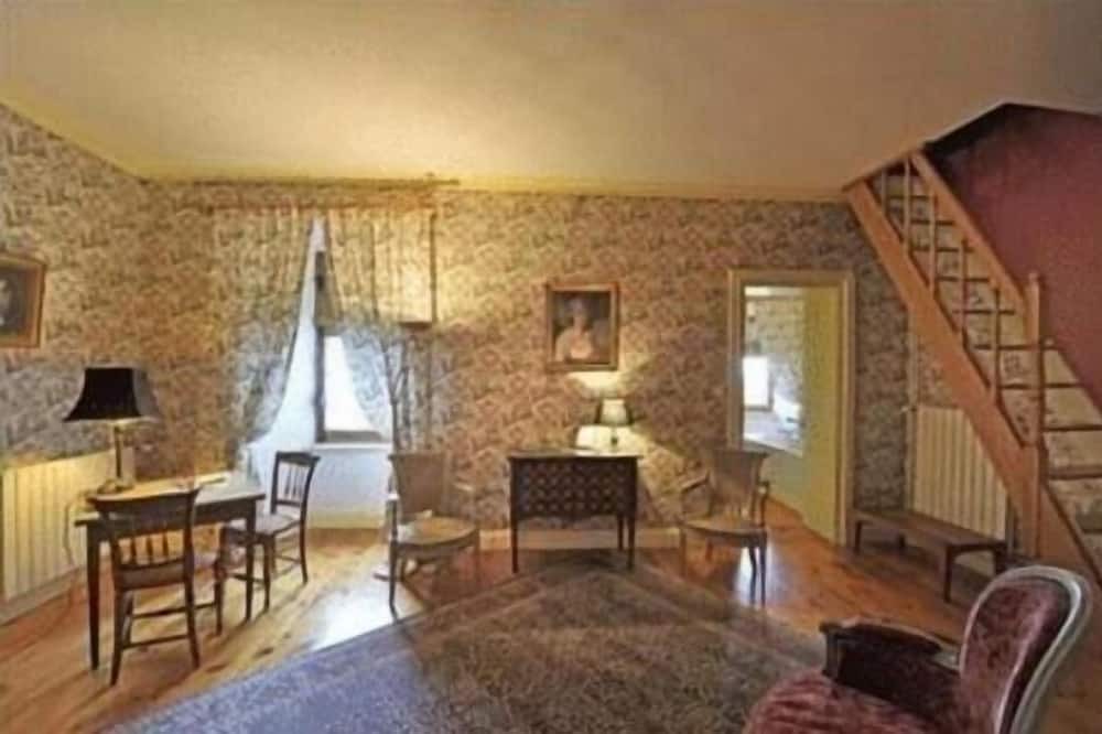 Photo of Livingroom in Vollore-Ville