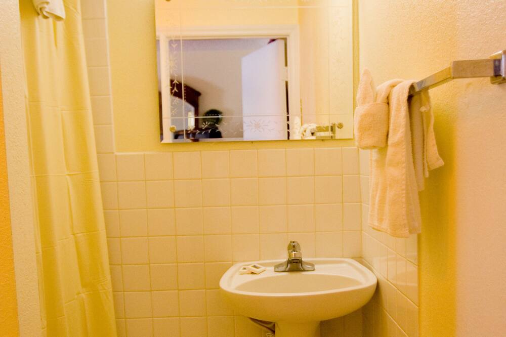 Photo of Bathroom in Nags Head