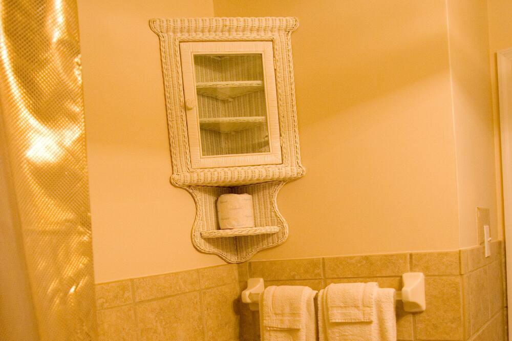 Photo of Bathroom in Nags Head