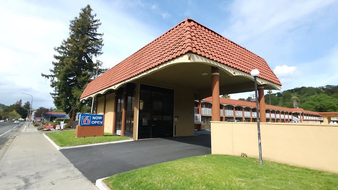 Photo of Outdoor in Martinez