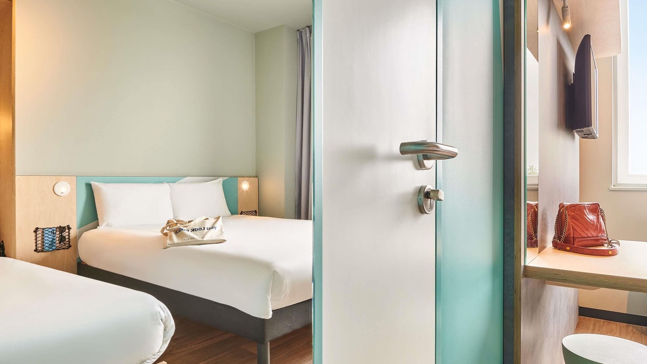 Photo of Bedroom in Cergy