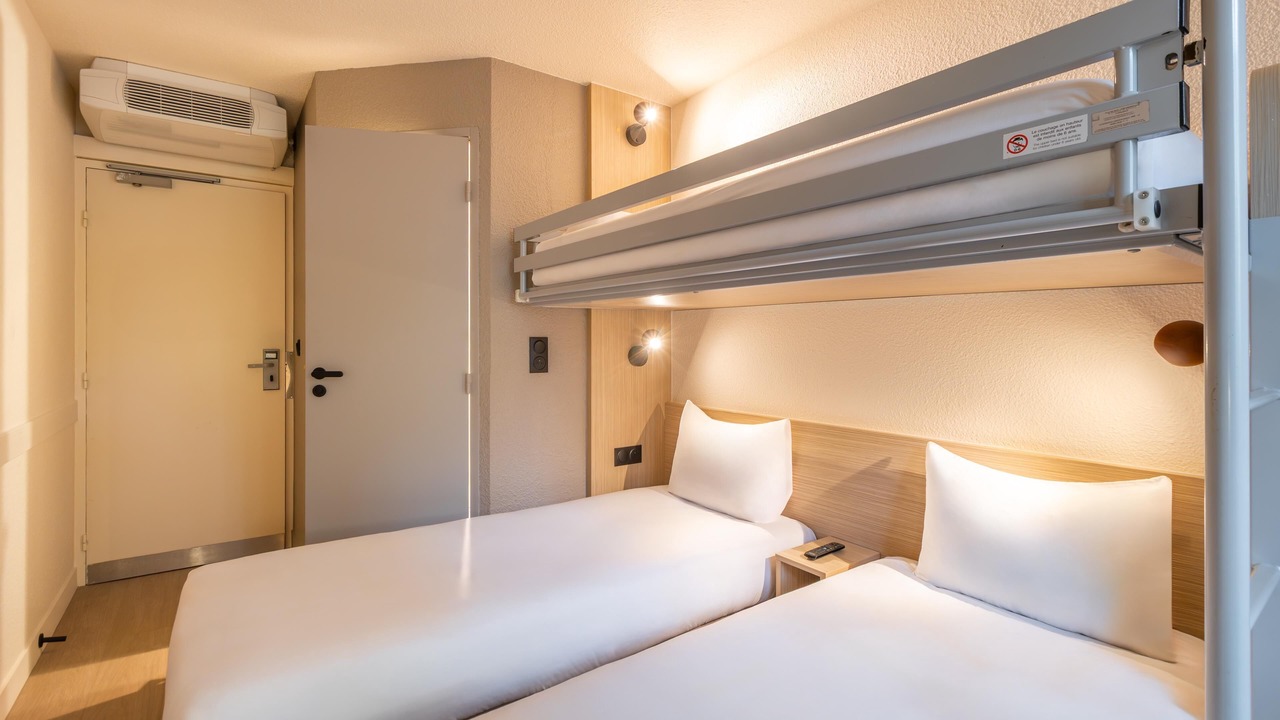 Photo of Bedroom in Roissy-en-France