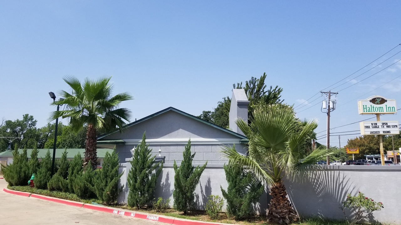 Photo of Buildings in Haltom City